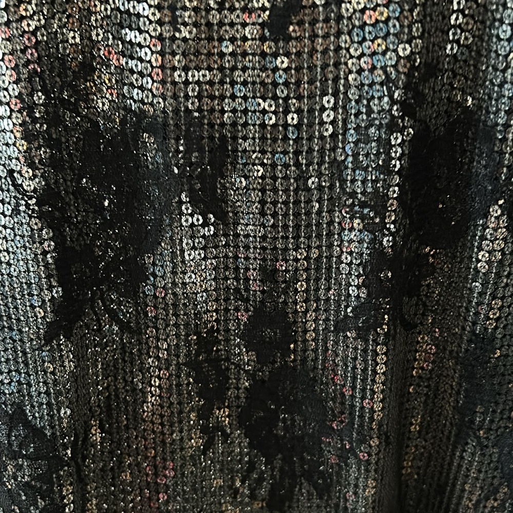 Size M | White House Black Market | Sequin Tank – Excellent Condition - Picture 10 of 12
